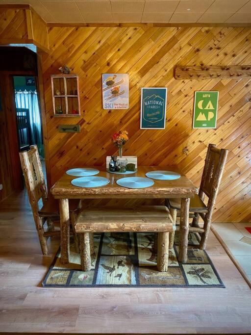 فيلا Los Osos Cozy Cabin With Private Spa And Bbq بيغ بير لاكي، سان بيرناردينو، كاليفورنيا المظهر الخارجي الصورة
