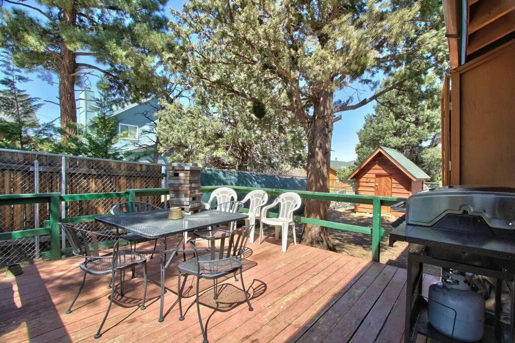فيلا Los Osos Cozy Cabin With Private Spa And Bbq بيغ بير لاكي، سان بيرناردينو، كاليفورنيا المظهر الخارجي الصورة