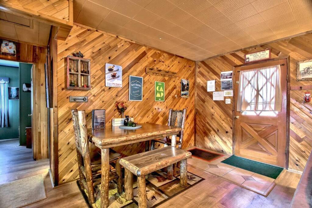 فيلا Los Osos Cozy Cabin With Private Spa And Bbq بيغ بير لاكي، سان بيرناردينو، كاليفورنيا المظهر الخارجي الصورة